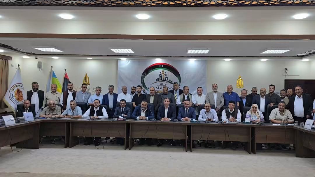 نالوت.. ملتقى عمداء البلديات يبحث توحيد الجهود وتطوير مستوى الخدمات المحلية